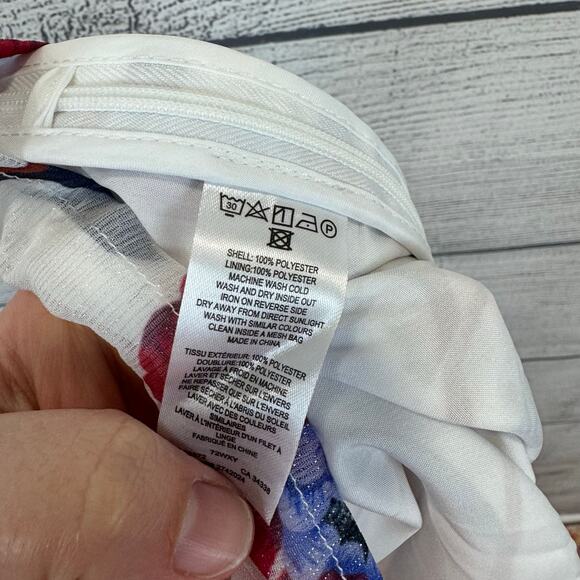 French Connection Women's White Floral Ruffle Sleeveless Spring Blouse Size 4 - Picture 9 of 9